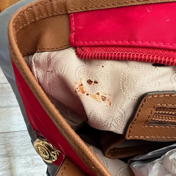 Michael Kors Kempton tote. Measures 14”x10”x5” pre owned - Picture 8 of 11